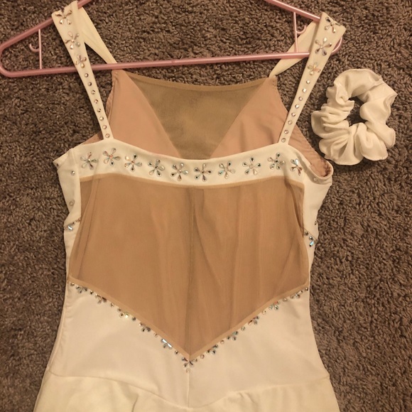 Figure skating competition dress - Picture 4 of 8